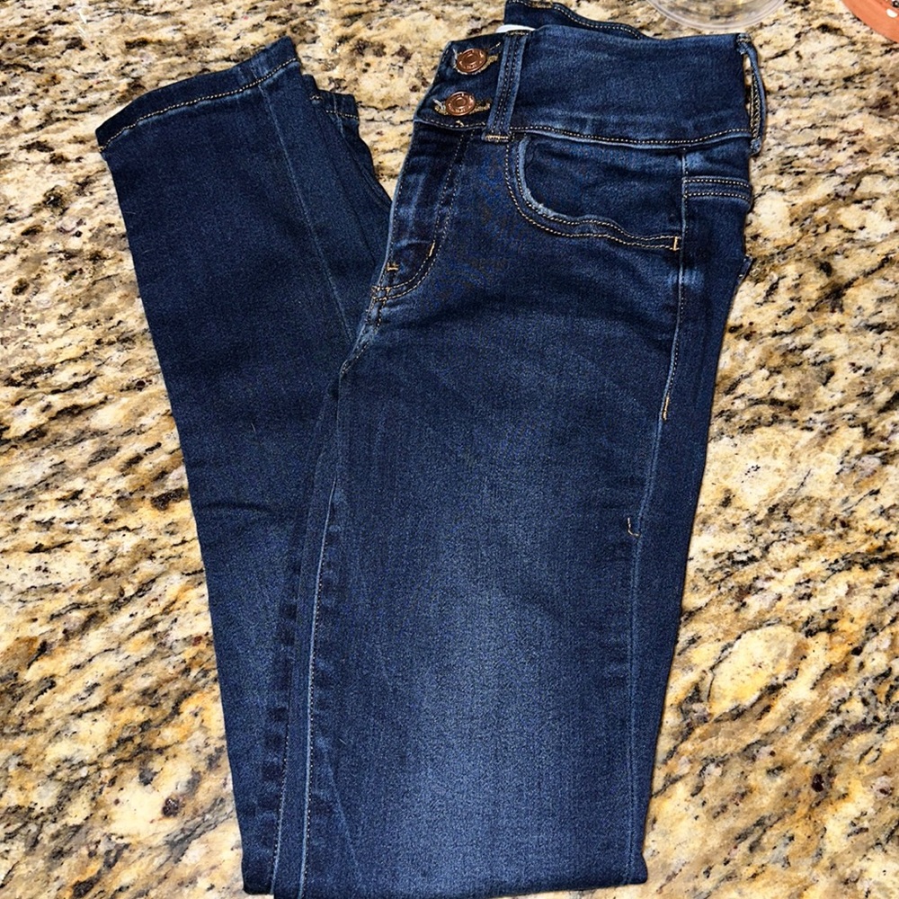 Women’s Flying Monkey Skinny Jean. Soft Material. Size 24.